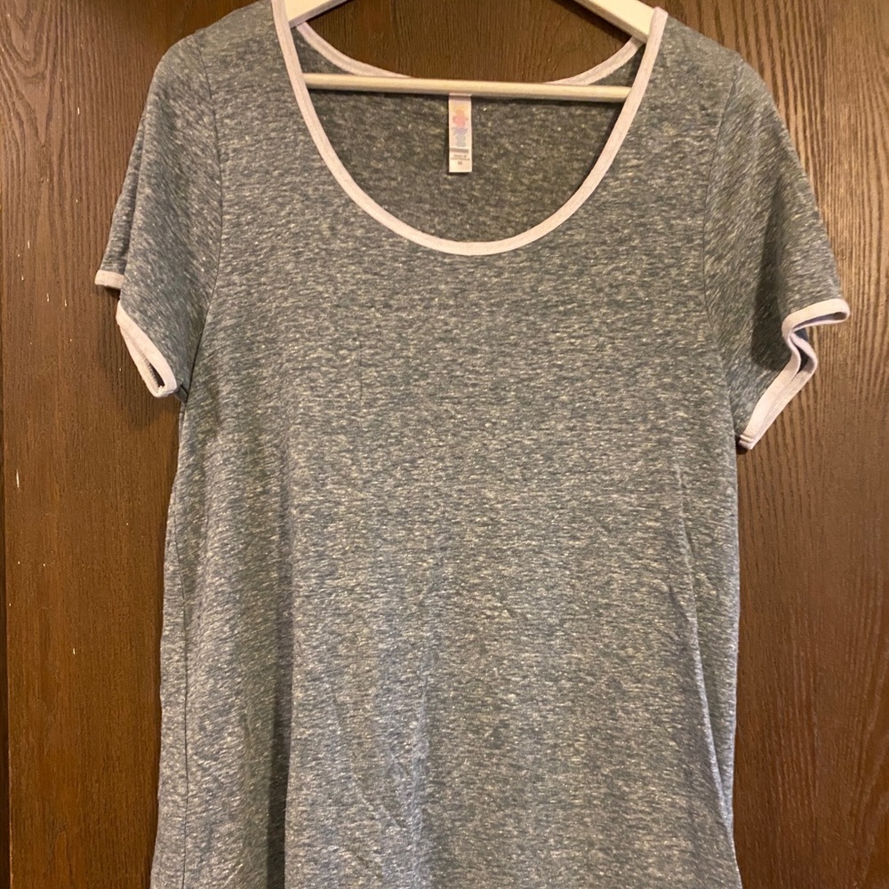 Lularoe Classic Tee short sleeve top